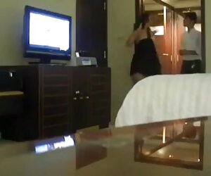 Velvet şeritler Parti eş gangbangs boşalma videosu kadın kaba