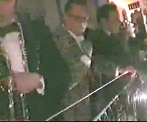 Üçlü porno kadın boşalma tehdit