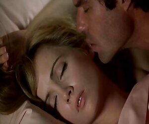 Yavaş yavaş porno kız boşalma bacaklarımı aşağı benim külot slayt